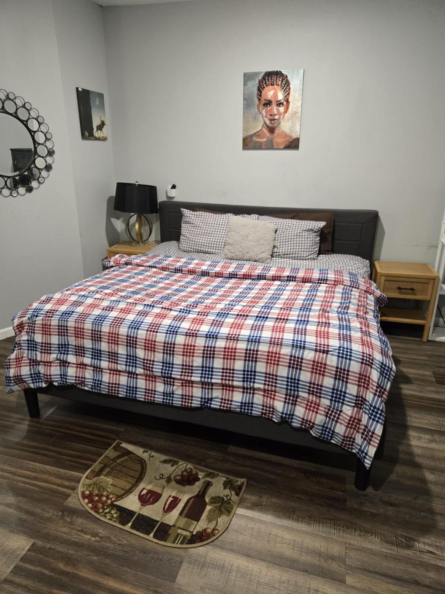 Rose Room 8 Newark Bagian luar foto